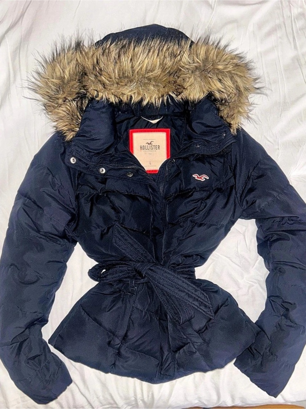 Hollister Vintage Faux Fur Hooded Belted Puffer Jacket Size Large